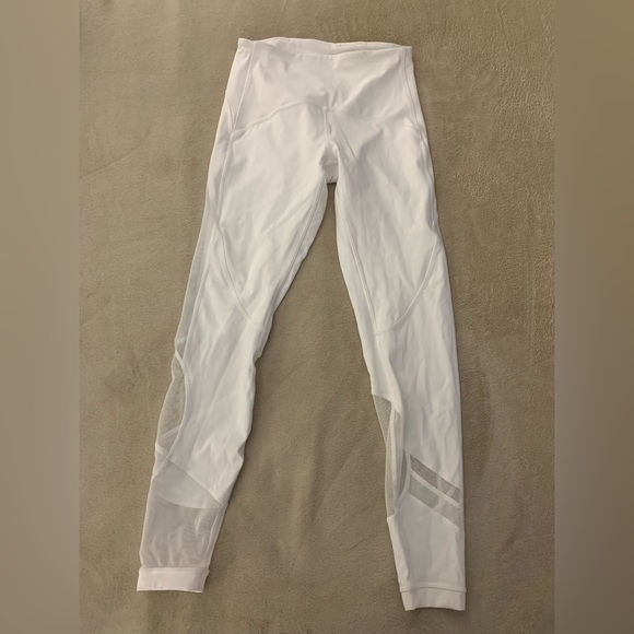 Lululemon White Mesh Crop Stretchy Leggings Size 8 - Picture 4 of 10